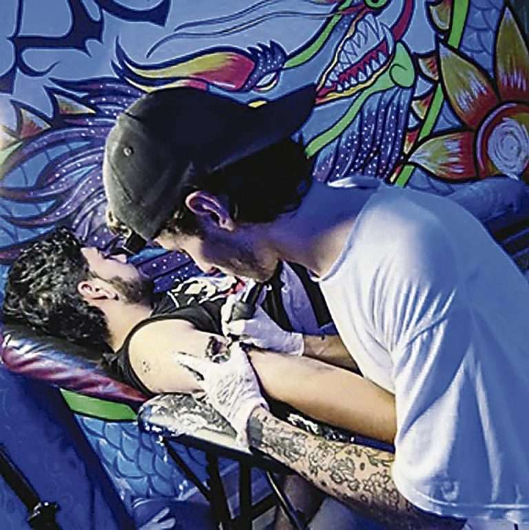 Tik Tak Boom Tattoo / Estudio De Tatuajes Oviedo